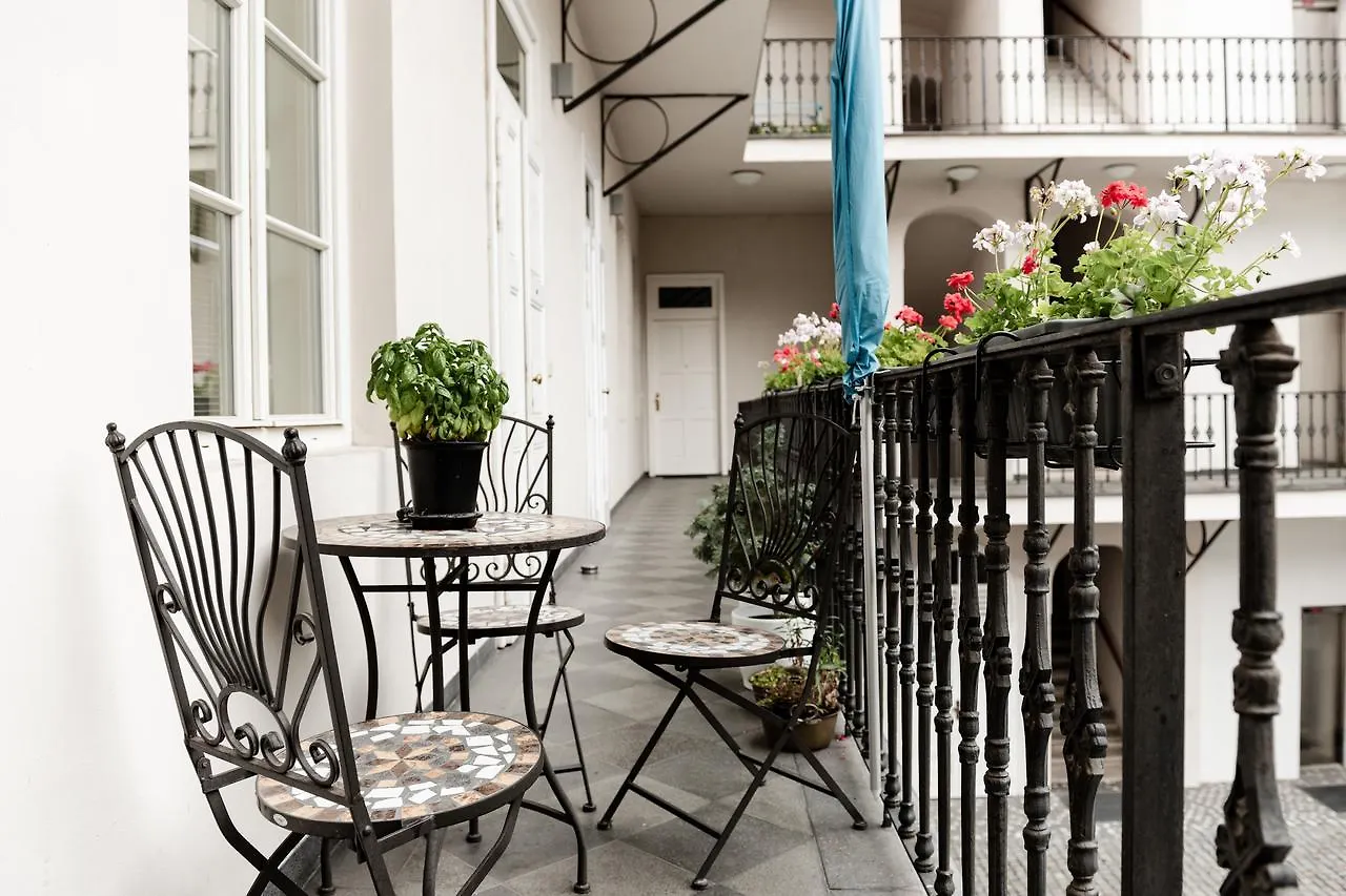 Apartment Gesse Kollarova Prag