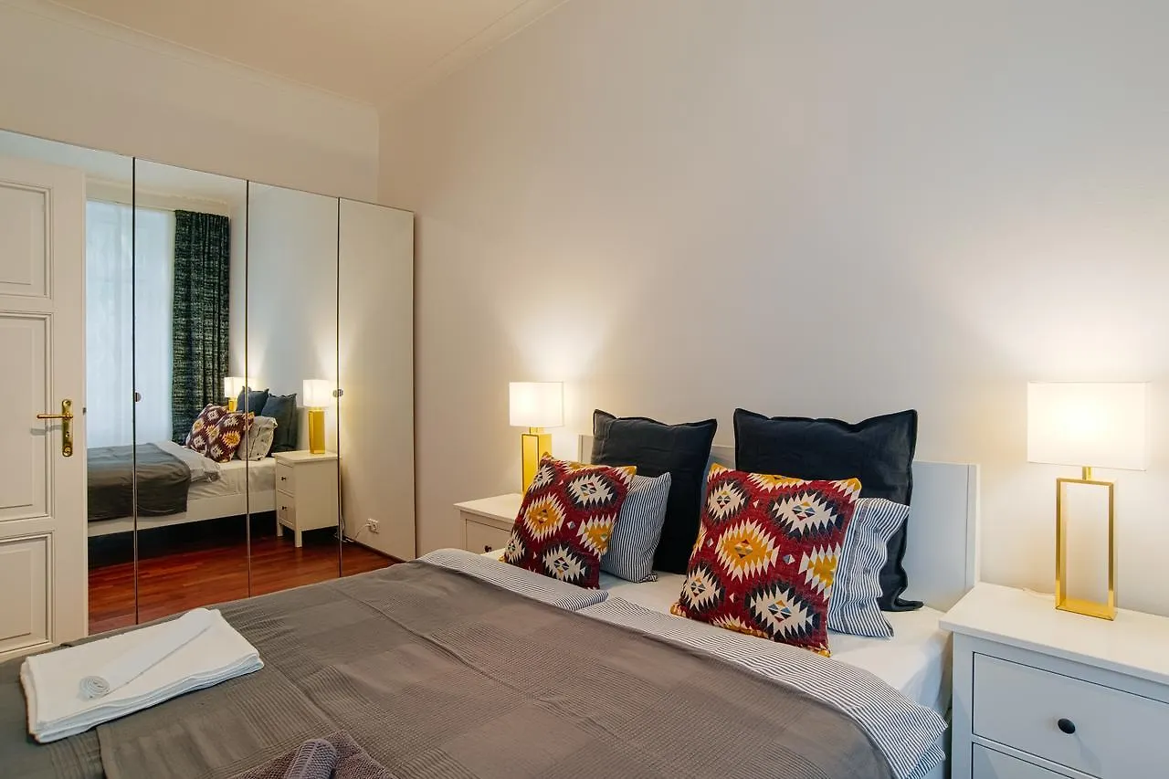 Apartment Gesse Kollarova Prag