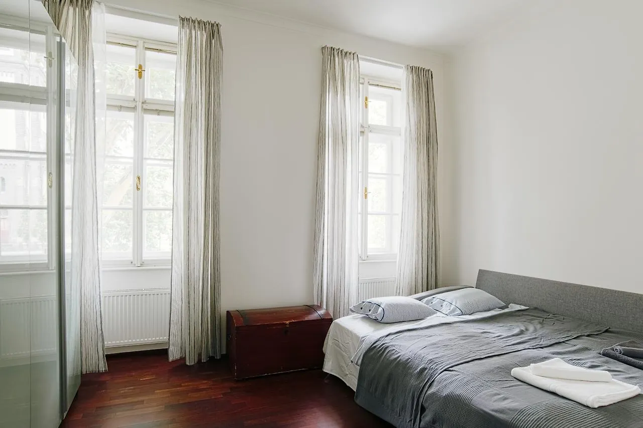 Apartment Gesse Kollarova Prag