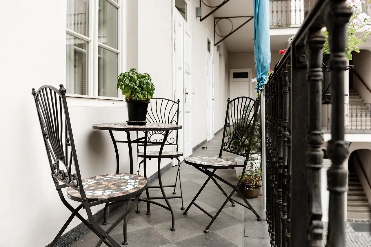 Apartment Gesse Kollarova Prag